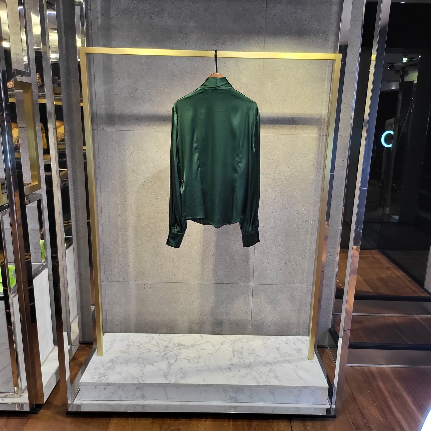 CHEMISIER À LAVALLIÈRE EN SOIE