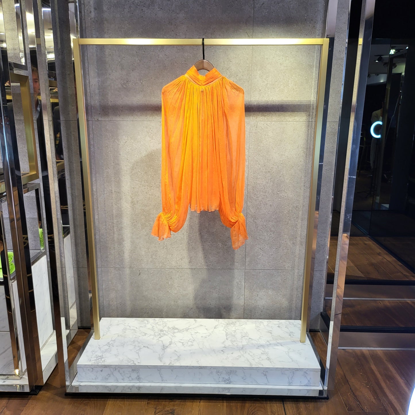 CHEMISE À LAVALLIÈRE EN CRÊPE DE SOIE