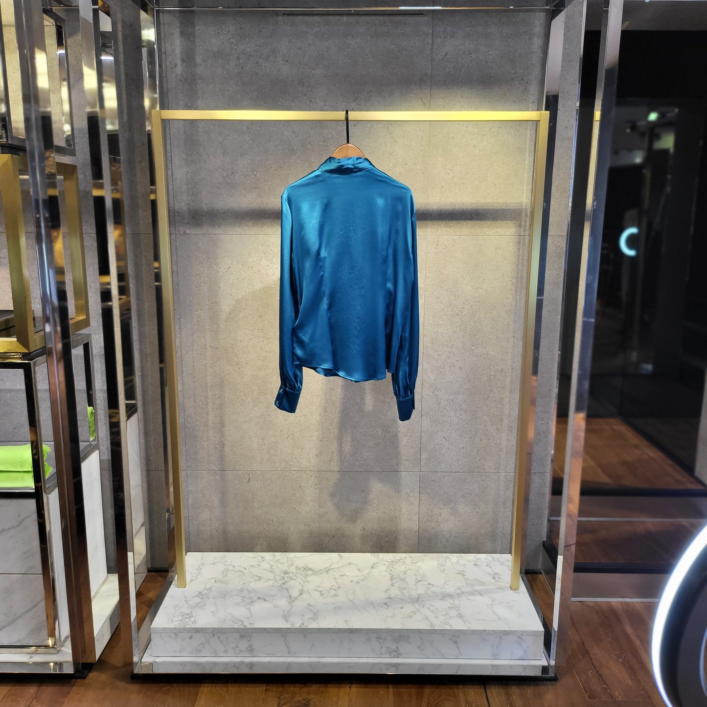 CHEMISIER À LAVALLIÈRE EN SOIE