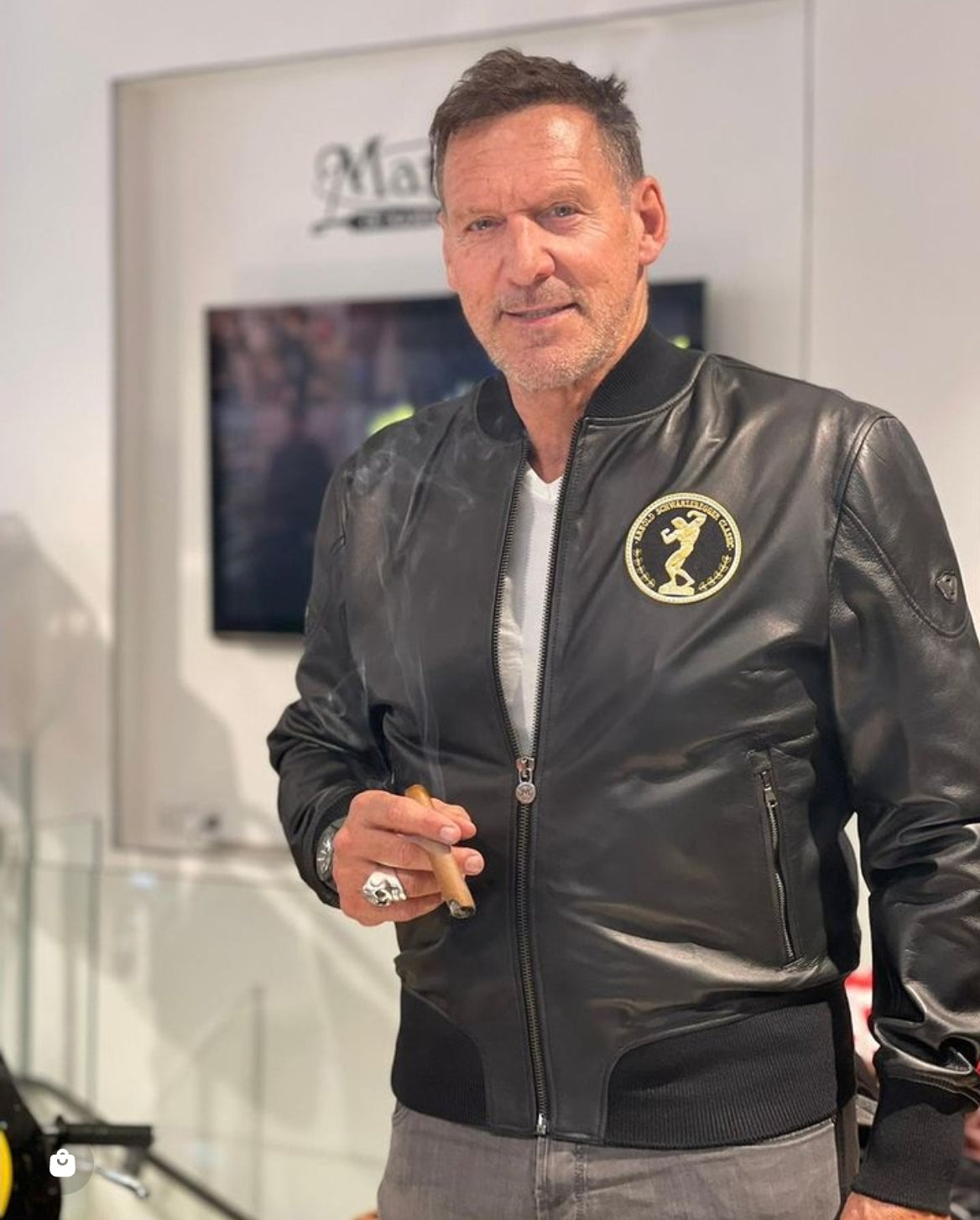 IRON BOMBER ( ARNOLD SCHWARZENEGGER )