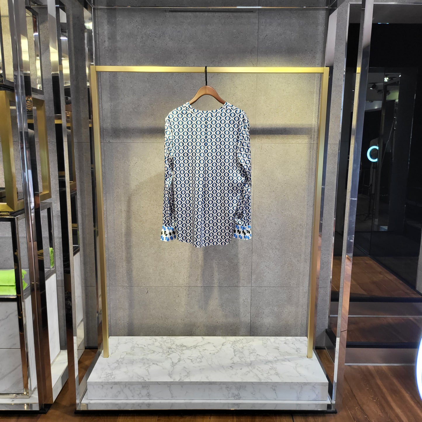 CHEMISE EN SOIE AVEC IMPRIMÉ