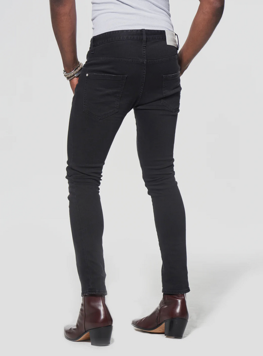 JOHNNY SKINNY